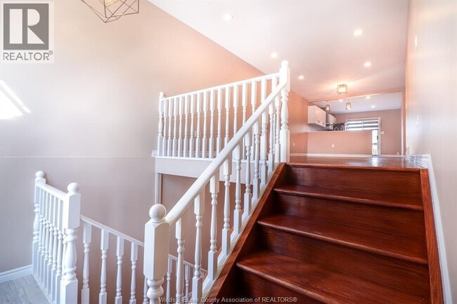 Photo - 2636 Teedie Cres