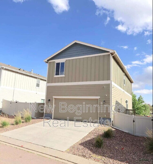 Photo - 2562 Ellingwood Dr