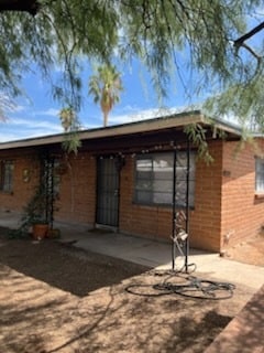 Building Photo - 2541 E Elm St Unit 1