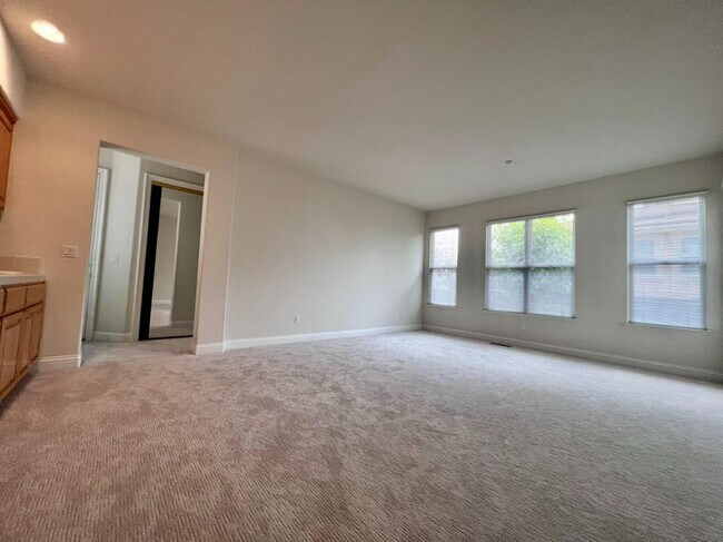 Photo - 47592 Avalon Heights Terrace