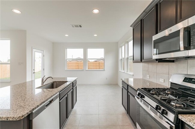 233 Trailside Ln