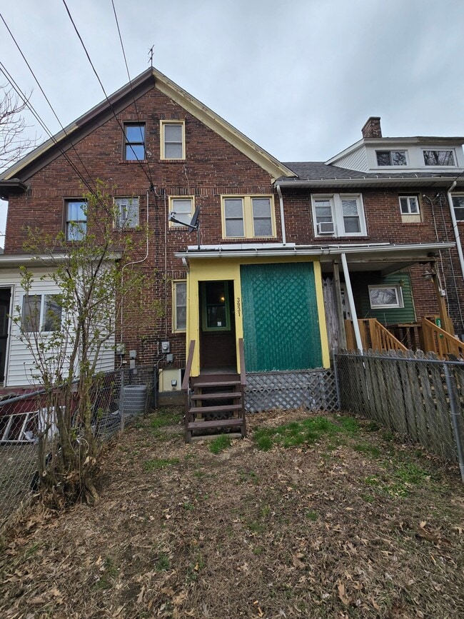 Photo - 3931 Bell St