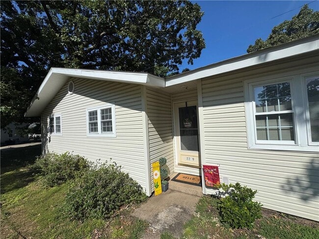 Building Photo - 2289 N Juneway Terrace Rental