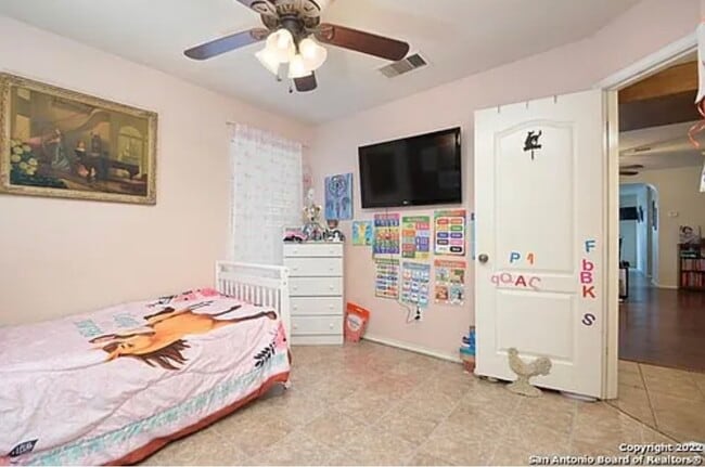 Photo - 1427 Range Fld