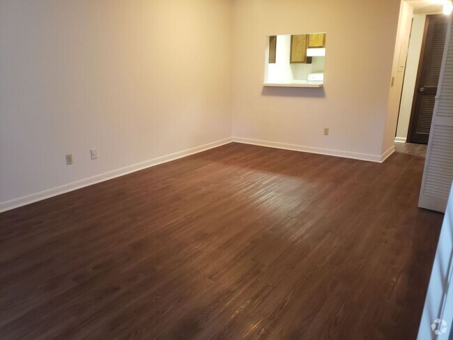 Building Photo - 1 Bedroom, 1.5 Bath Townhouse Unit 288G
