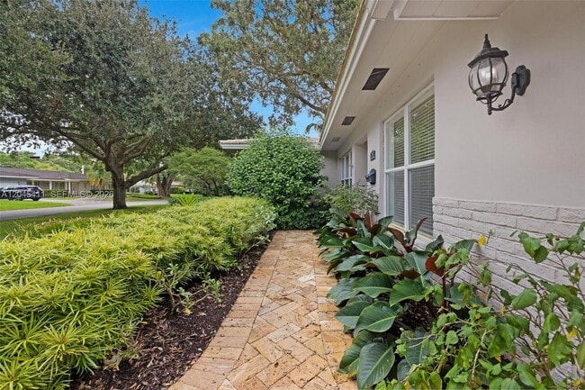 Photo - 1246 Algardi Ave