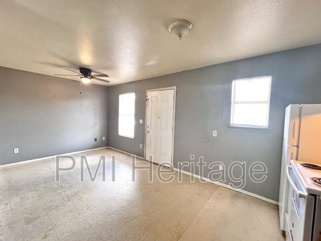 Photo - 813 E Huntsville Ave Unidad Apt 103
