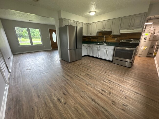 Building Photo - 9705 Turnpike View Dr Rental