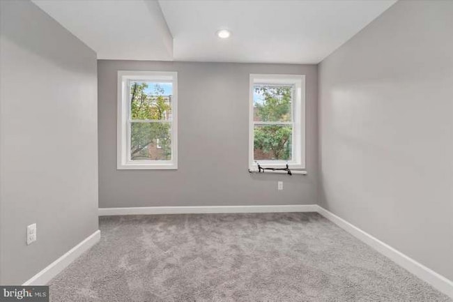 Photo - 1230 W Lombard St