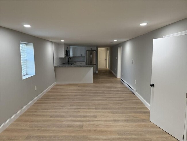 Photo - 697 Manton Ave