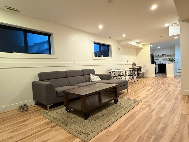 Photo - 46265 Hope River Rd