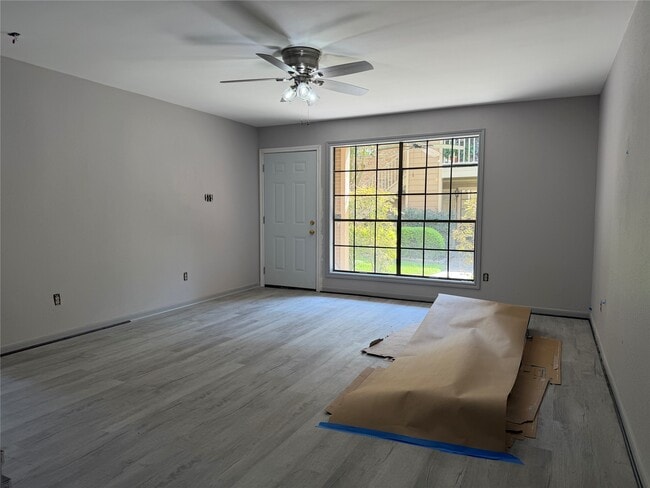 Photo - 1311 Antoine Dr Unit 219