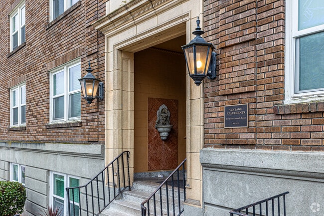 Vintage Apartments