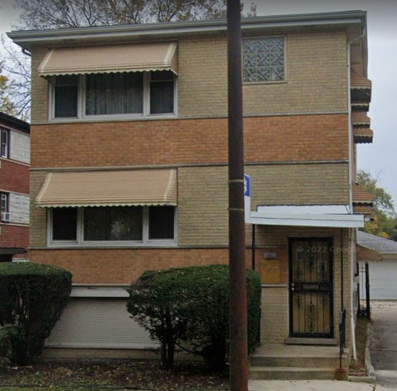 Building Photo - 933 W 95th St