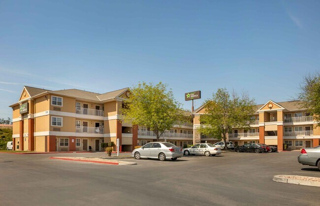 Photo - Furnished Studio-Bakersfield - California ...
