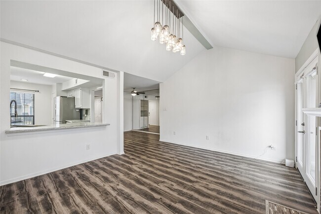 763 Bering Dr Unit B