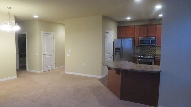 Photo - 1613 Burnside Pl