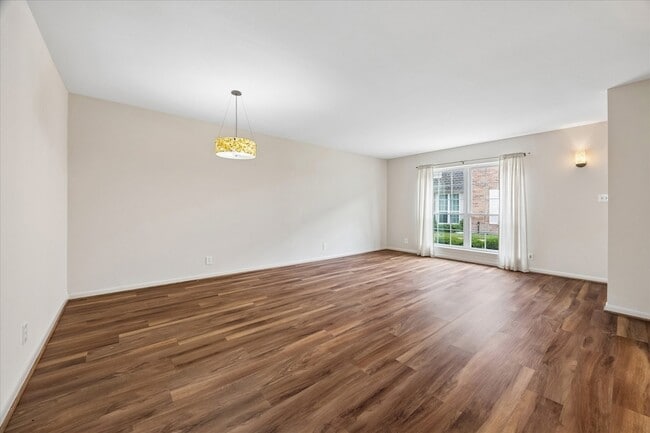 Photo - 2065 Winrock Blvd Unidad 55
