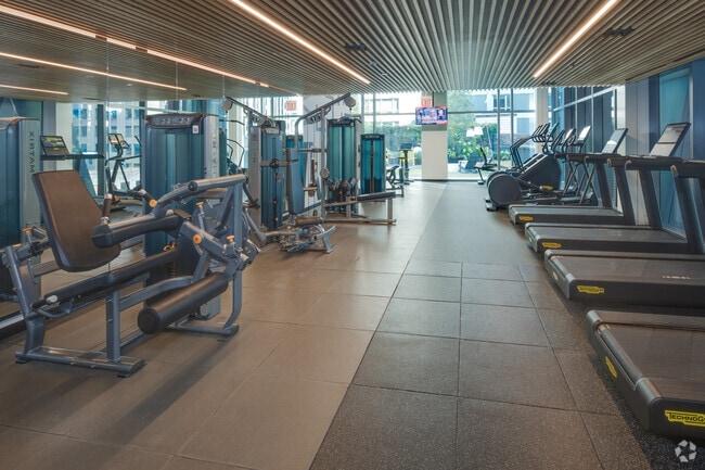 Fitness Center - Millie On Michigan