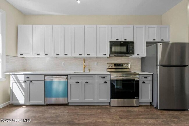 Photo - 170 Washington Ave Unit 3B