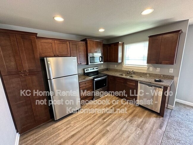 Photo - 10541 Kane Dr