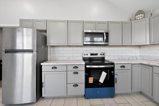 Photo - 434 Wayne Blvd