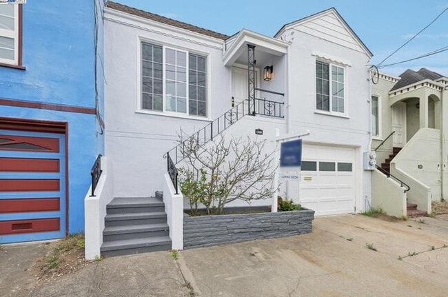 Building Photo - 1950 34th Ave Rental