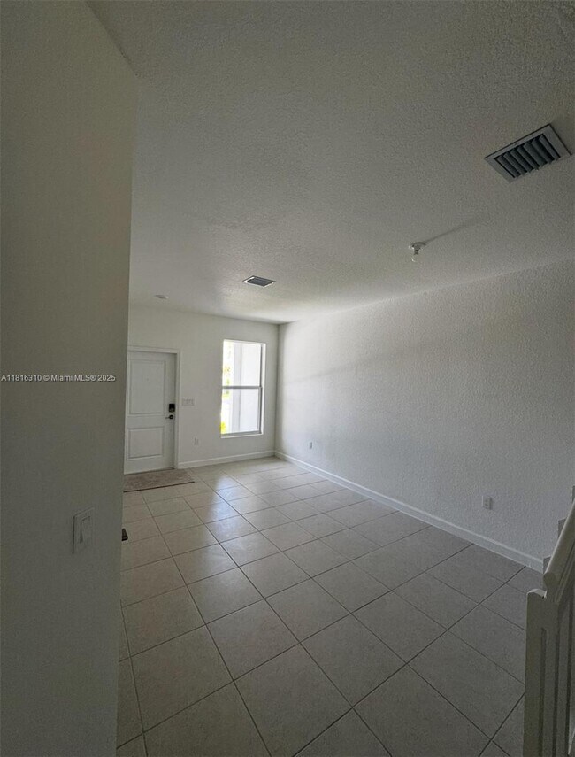 Photo - 112 SW 184th Way