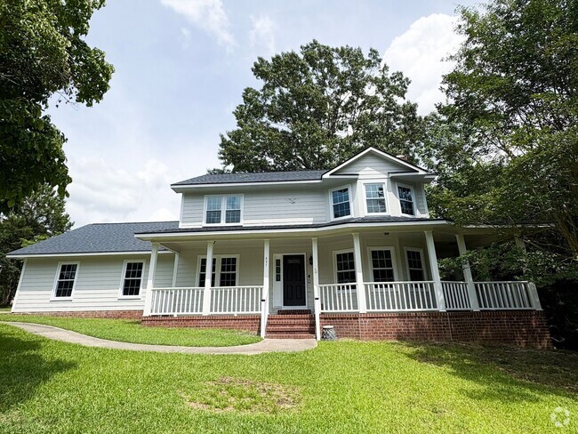 Building Photo - 3 Bedroom 2 Bathroom - Small Pets Considered Rental