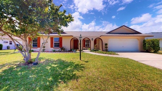 Photo - 10 Coral Reef Ct S