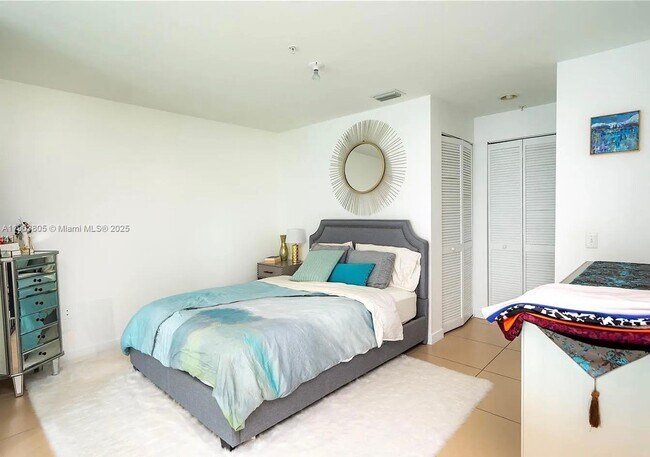 Photo - 300 S Biscayne Blvd Unidad L-1208