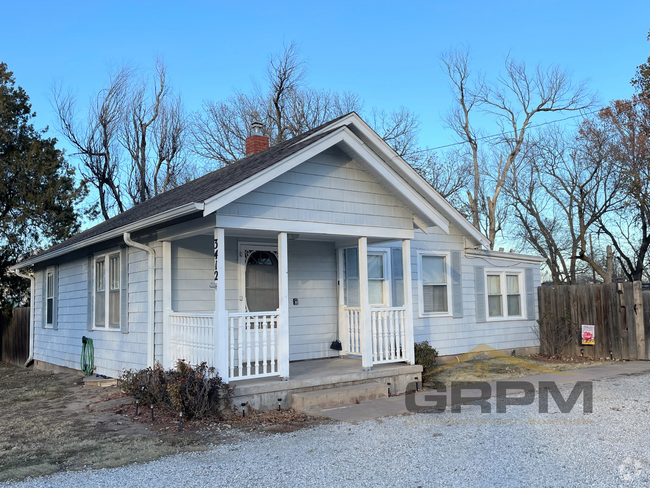 Building Photo - 2 Bedroom With Finished Basement Rental