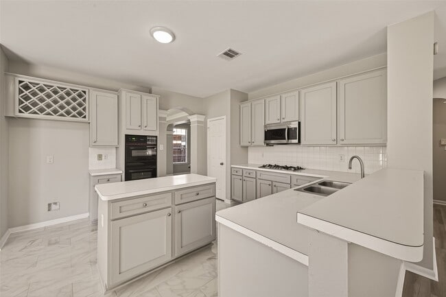 Building Photo - 7411 Pacific Ridge Ct