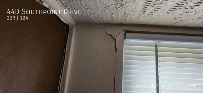 Photo - 44 Southpoint Dr