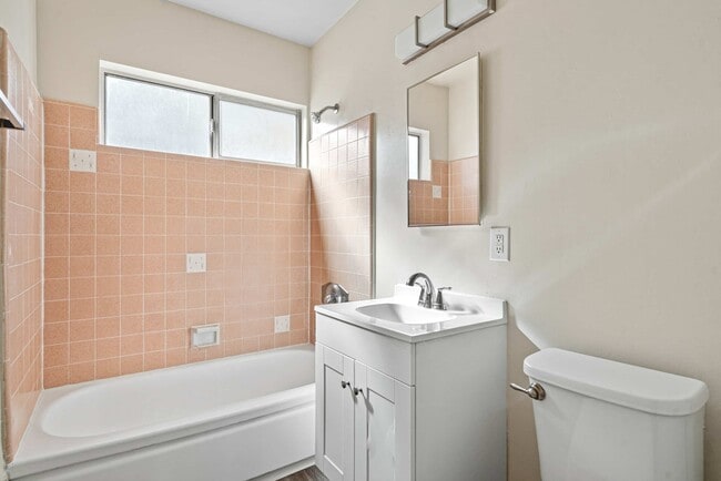 Photo - 530 E. Harvard Rd.