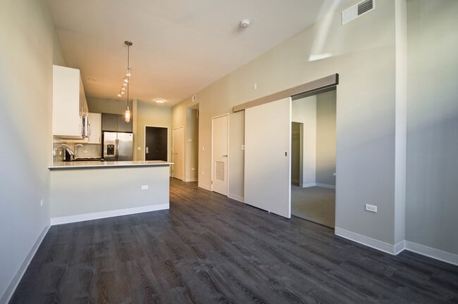 Photo - 851 W Grand Ave