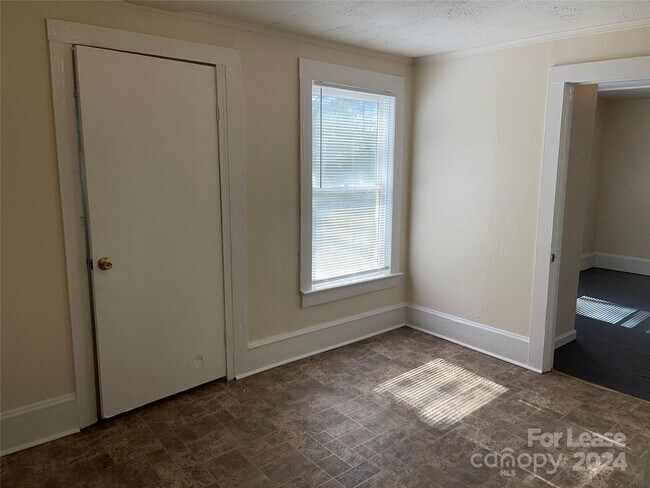 Photo - 208 E Georgia Ave