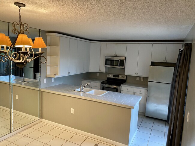 Photo - 619 6th Way