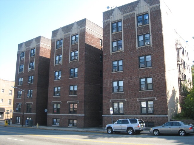 Photo - Hill Manor
