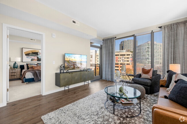 2 BR, 2 BA - 1137 SF