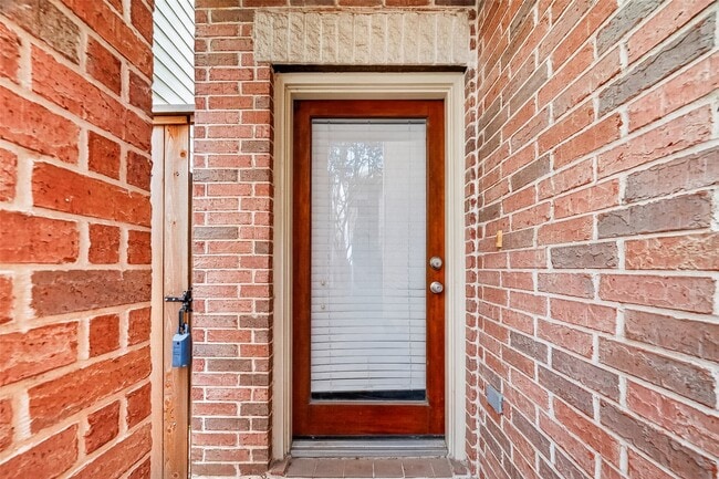 Photo - 2507 Brinkman St