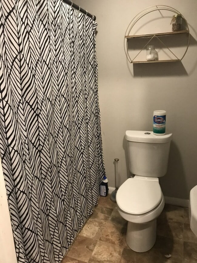 Photo - 2 Bedroom half double in N. end of Wilkes Barre Unit Front