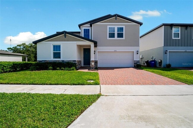 Building Photo - 2943 Sunstar Dr