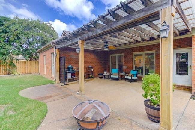 Photo - 1775 Hartwell Manor N