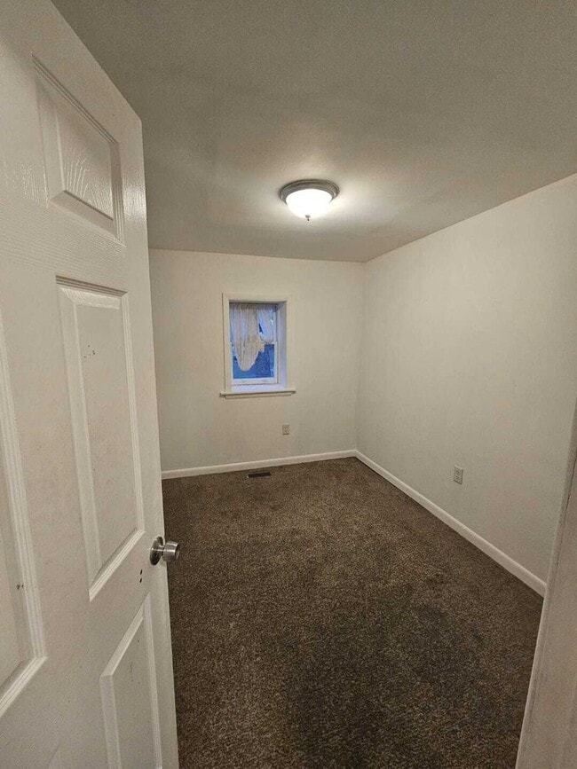 Photo - 219 N Lawrence St