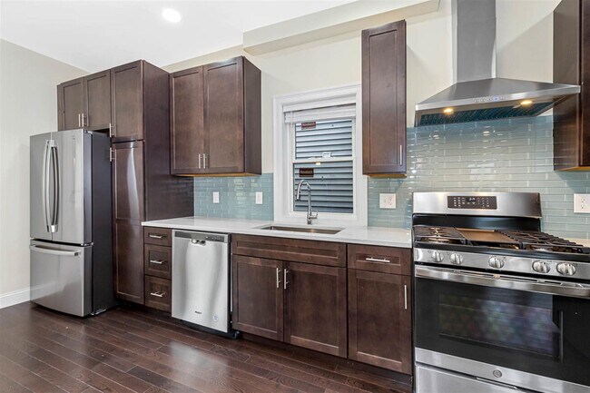 Photo - 77 Winchester St