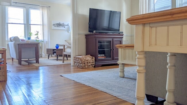 Photo - 171 8th St Unidad 1st floor