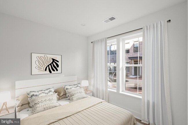 Photo - 1211 Northside Park Blvd