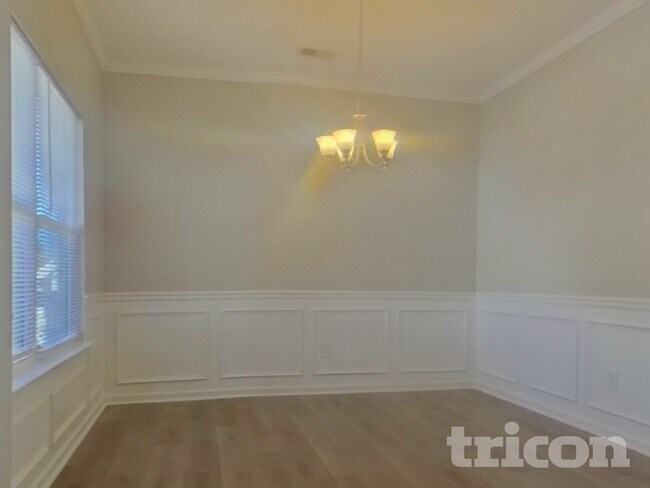 Photo - 228 Fieldcrest Dr