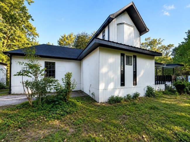 Photo - 20696 Brazos Dr